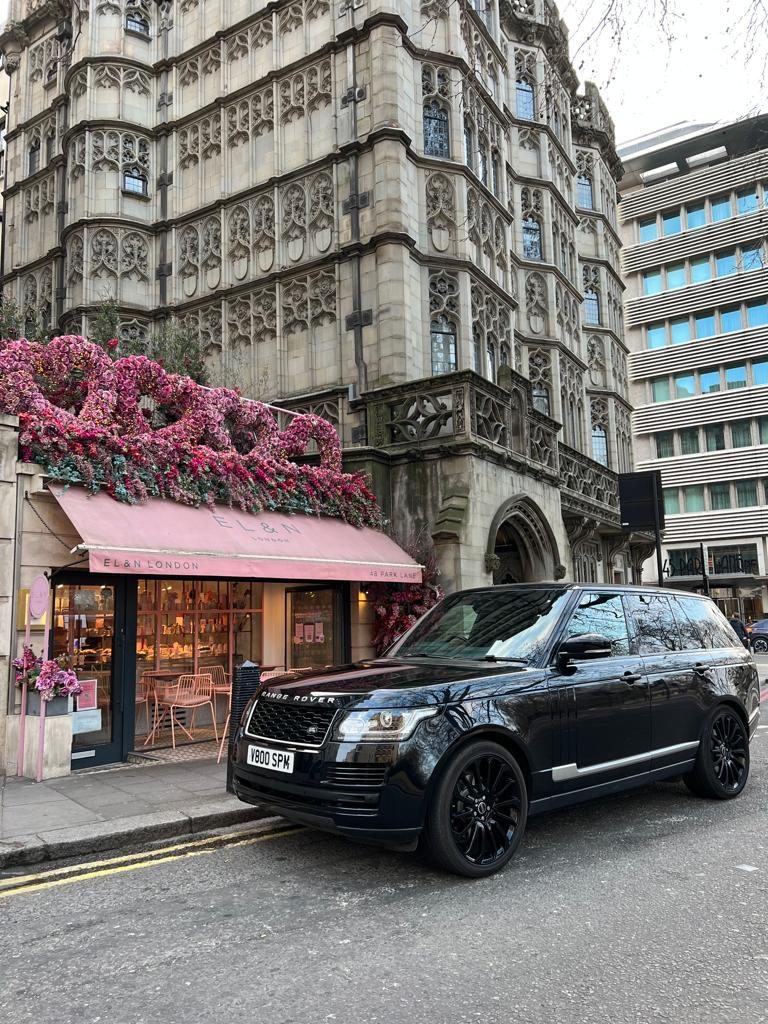 Range Rover — Bedford Executive Cars