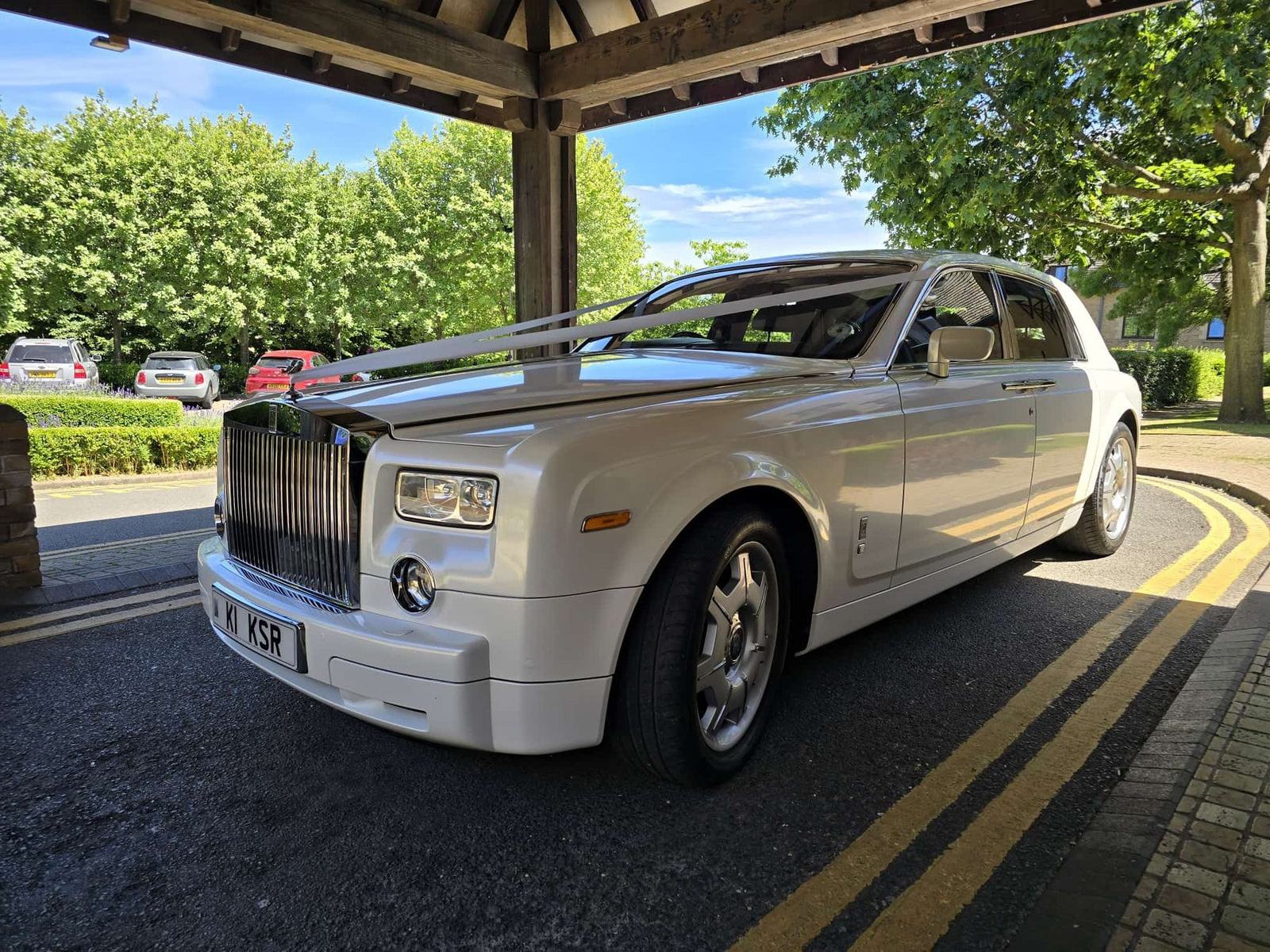 The Most Spectacular Wedding Venues in Bedfordshire (and Which Car to Choose)
